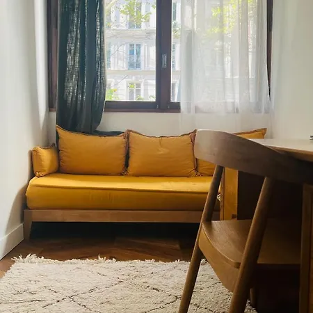 Garden Loft By The Park باريس